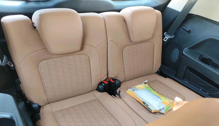 2024 Tata Safari ADVENTURE PLUS AT, Diesel, Automatic, 20,441 km, interior