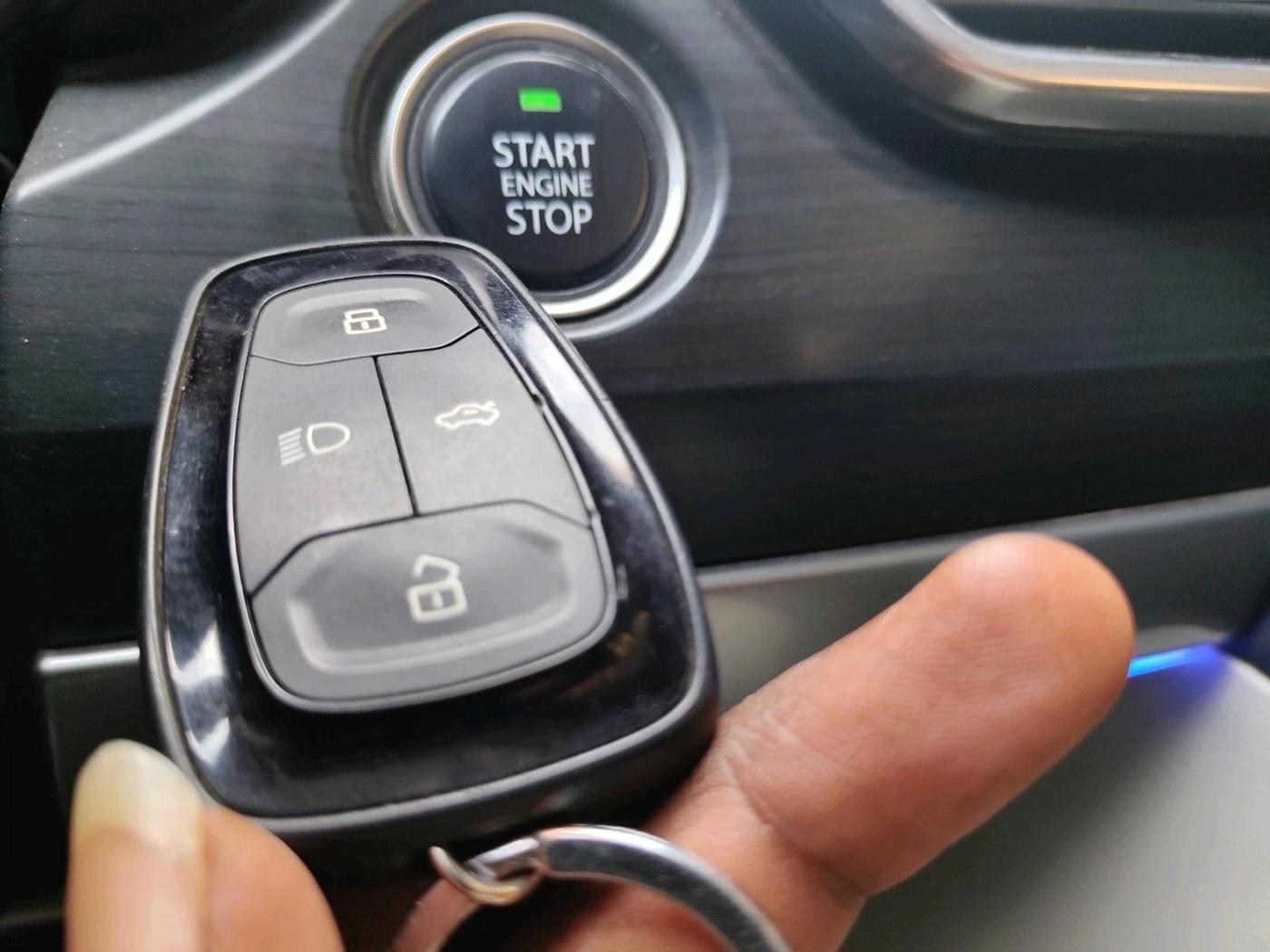 2022 Tata Safari XTA PLUS, Diesel, Automatic, 47,856 km, interior