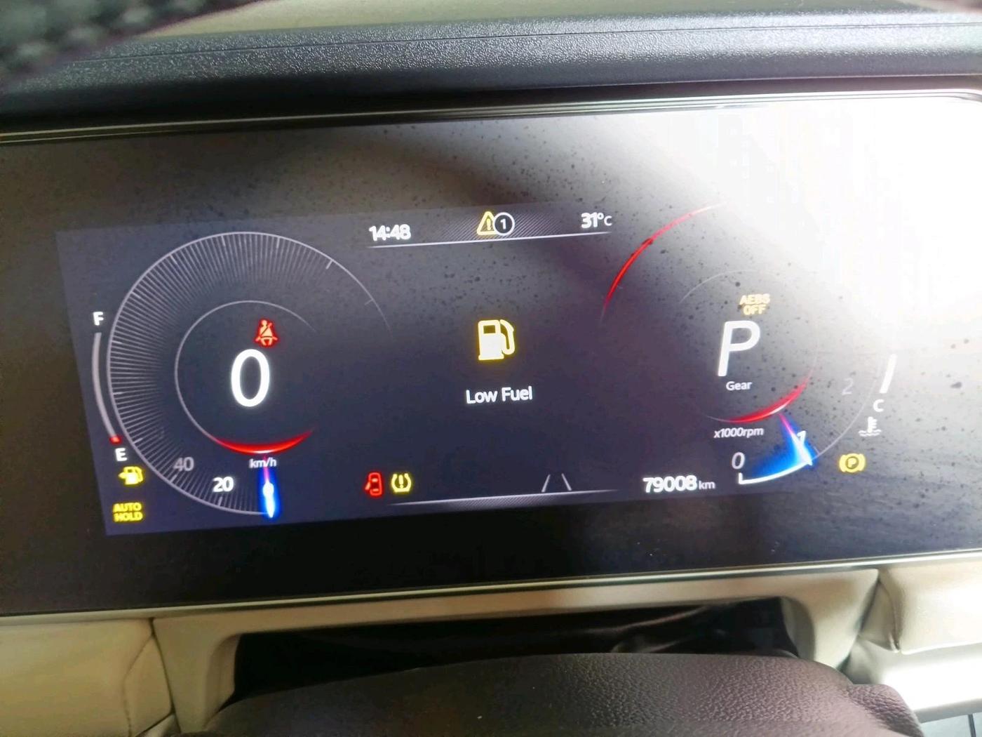 2022 Mahindra XUV700 AX 7 LUXURY D AT 7 STR, Diesel, Automatic, 79,008 km, interior