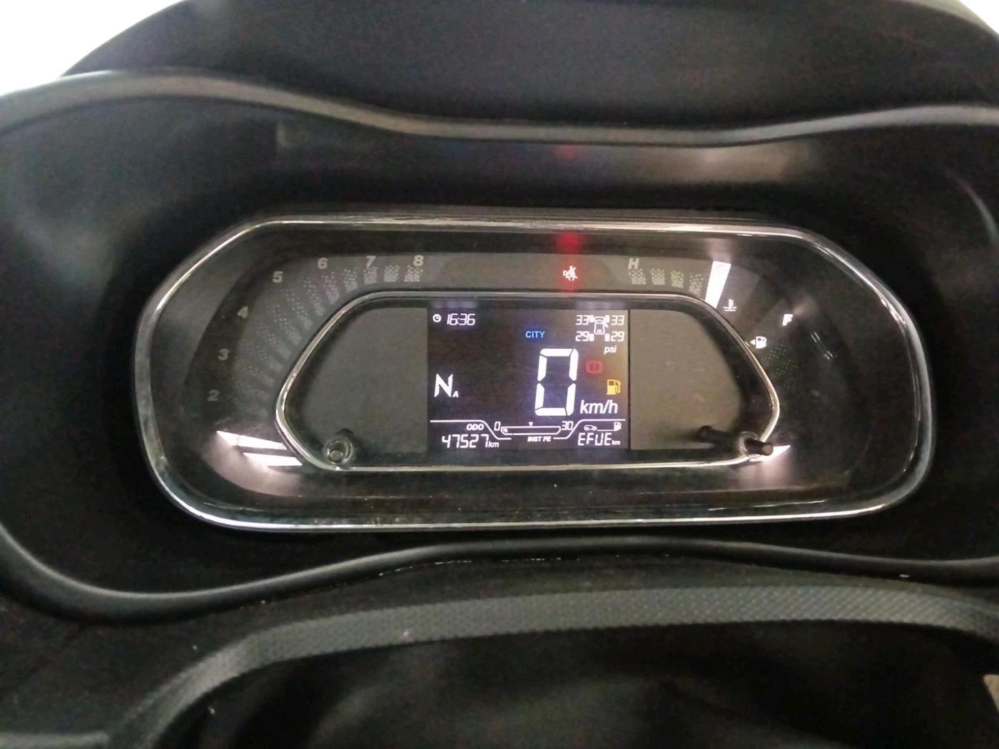 2022 Tata NEXON XZA PLUS (O) DIESEL, Diesel, Automatic, 9,50,000 km, interior