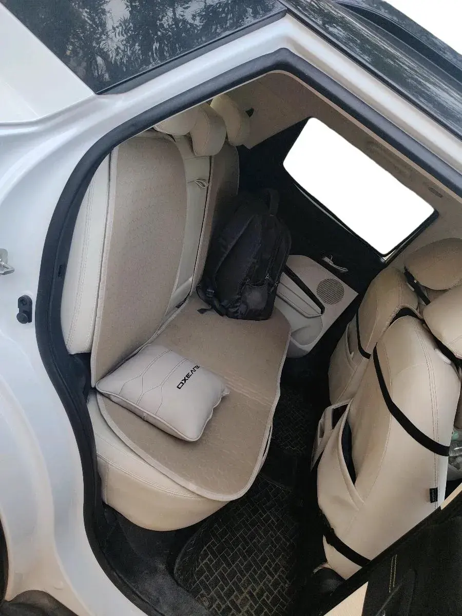 2024 Mahindra XUV 3XO AX7L 1.2 Petrol AT, Petrol, Automatic, 20,232 km, interior