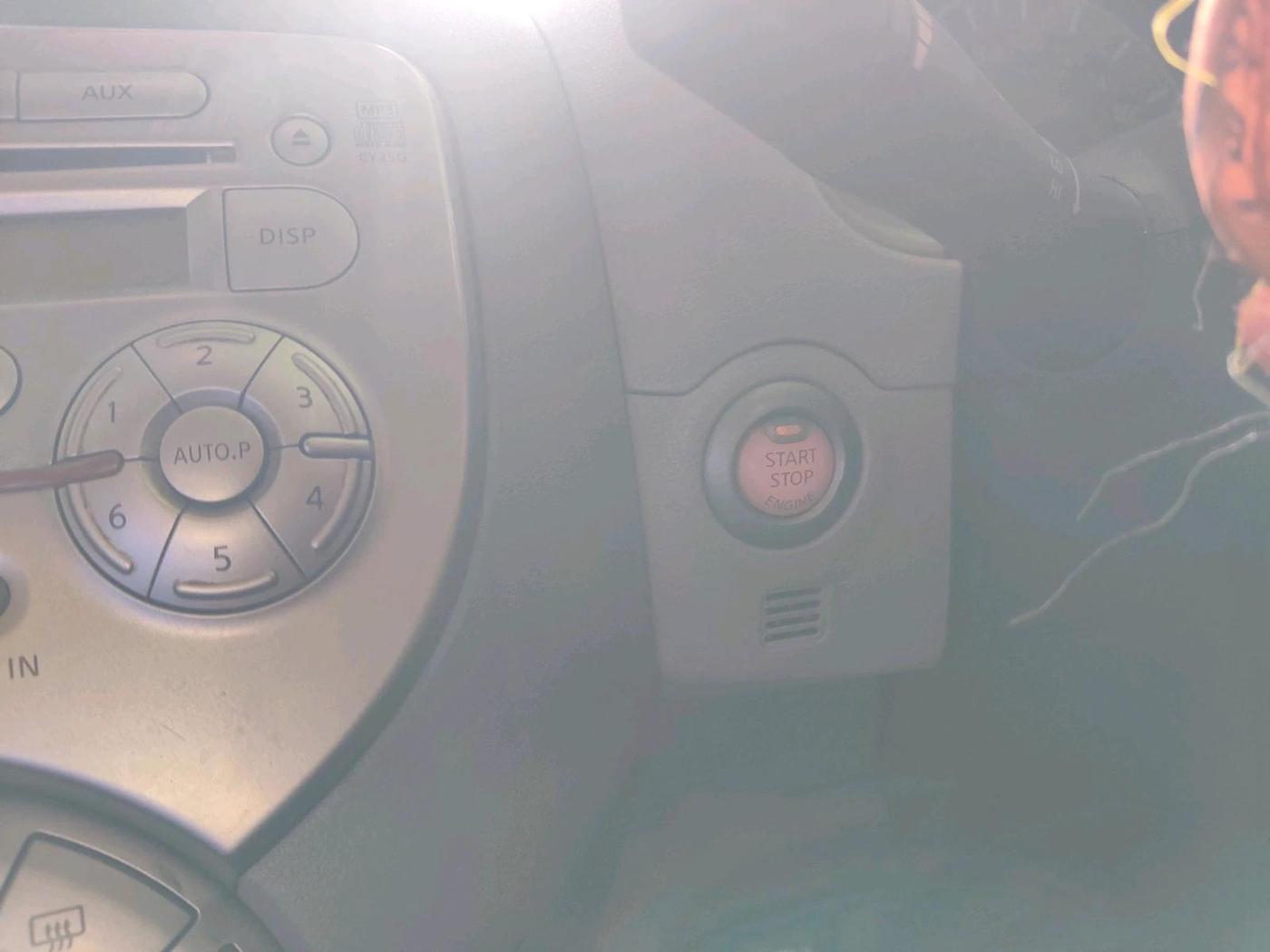 2011 Nissan Micra XV PREMIUM DIESEL, Diesel, Manual, 1,58,658 km, interior
