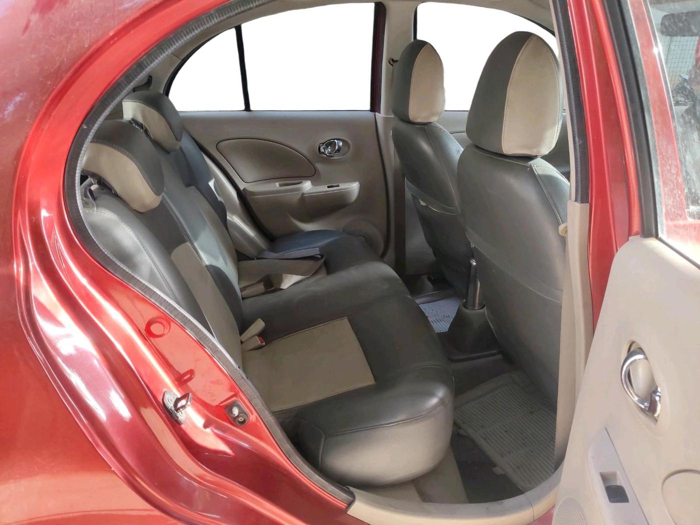 2011 Nissan Micra XV PREMIUM DIESEL, Diesel, Manual, 1,58,658 km, interior