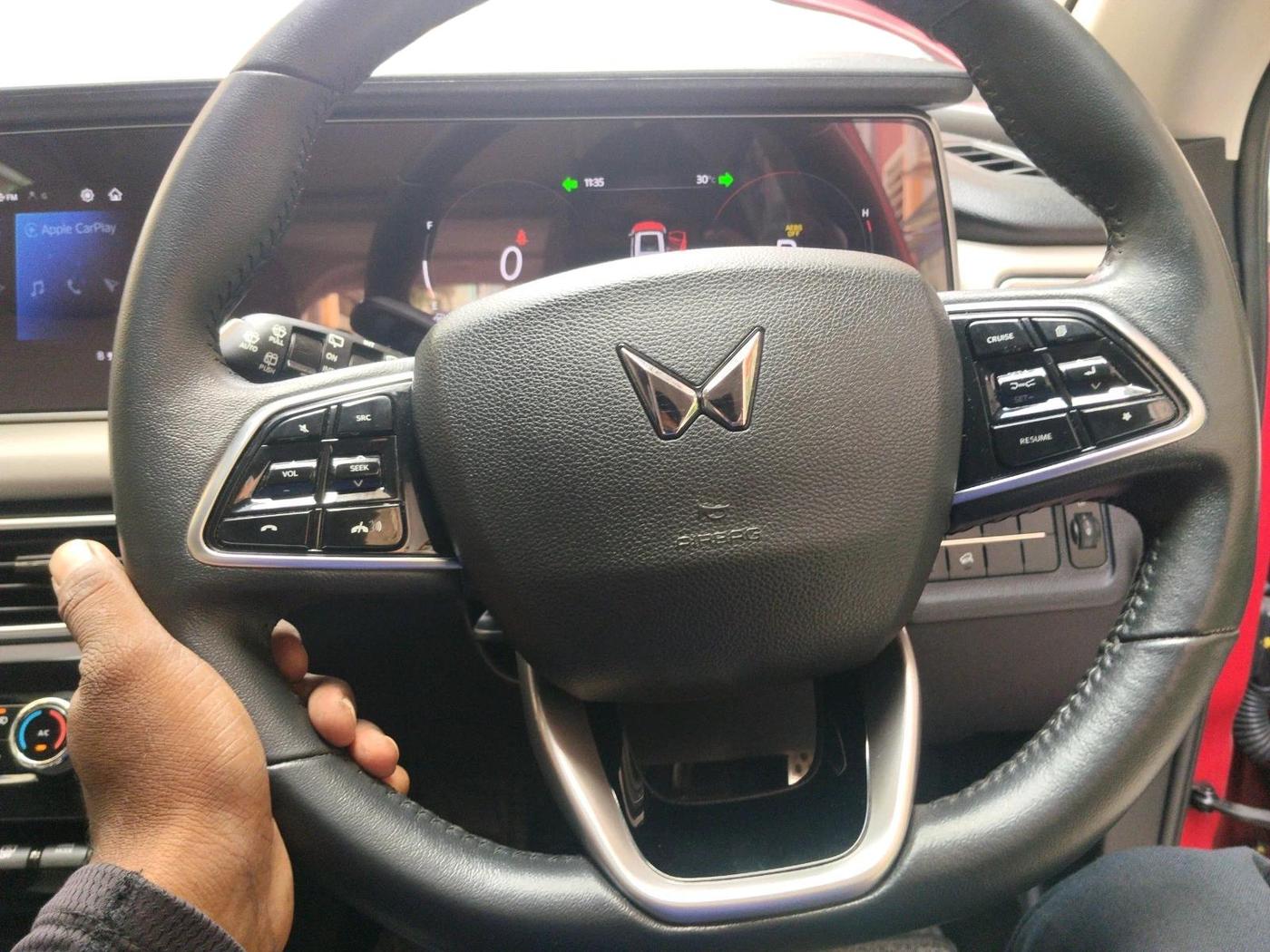 2022 Mahindra XUV700 AX 7 D AT 7 STR, Diesel, Automatic, 91,108 km, interior
