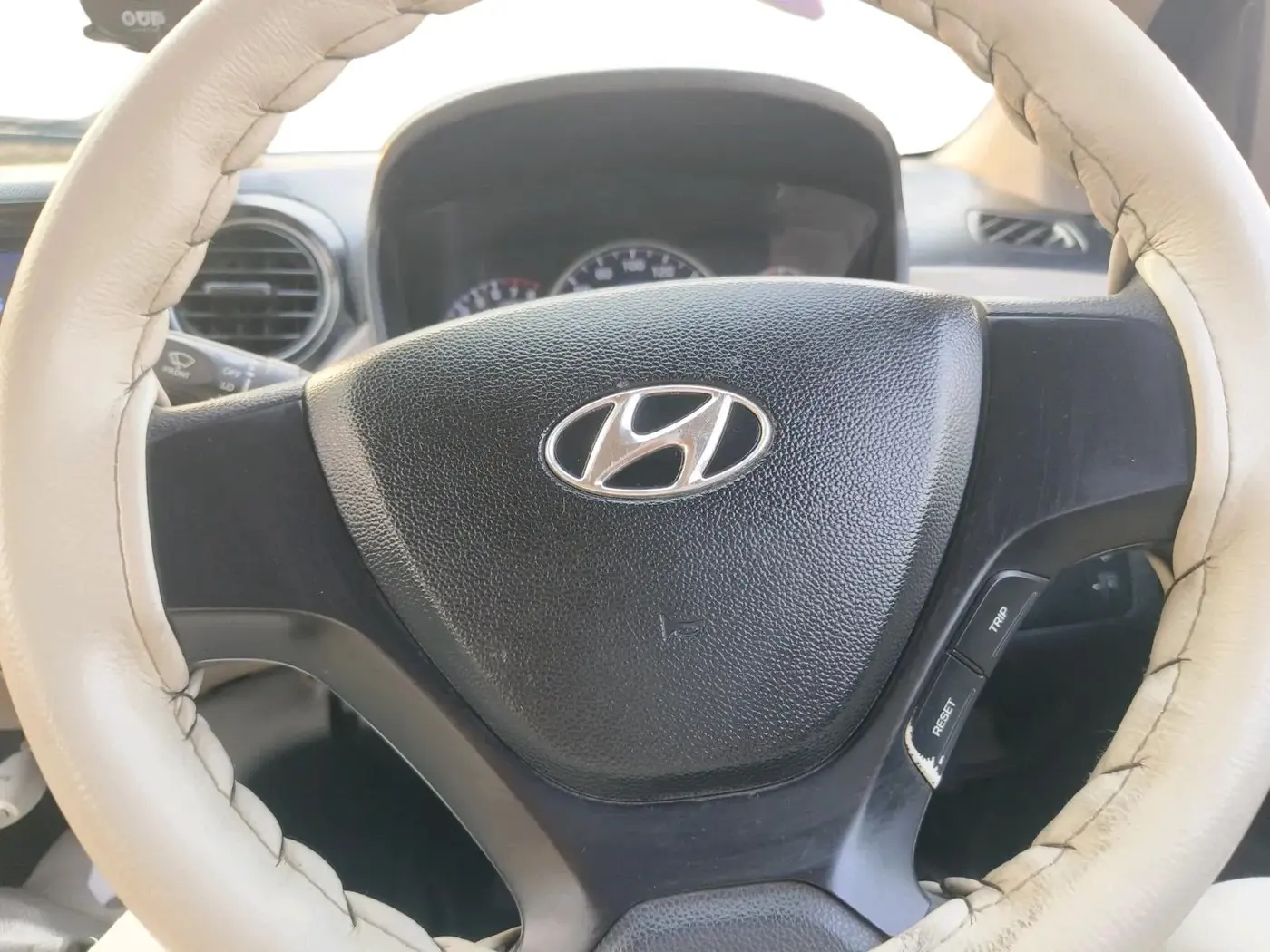2015 Hyundai Grand i10 ERA 1.2 KAPPA VTVT, Petrol, Manual, 1,05,074 km, interior