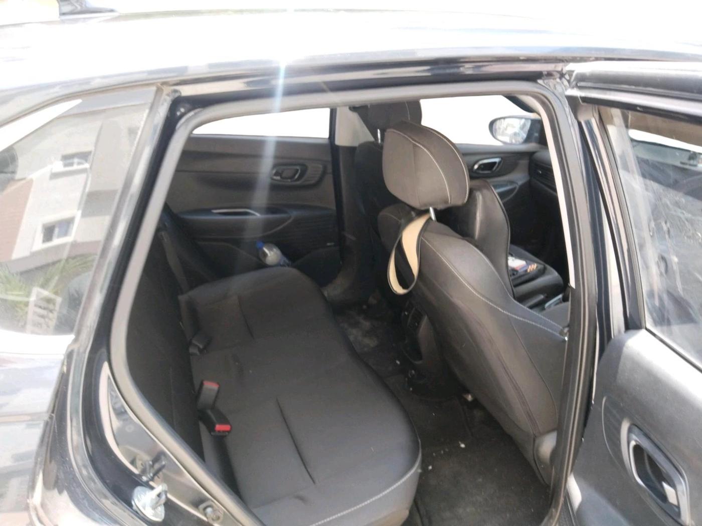 2023 Hyundai NEW I20 ASTA 1.2 MT, Petrol, Manual, 40,224 km, interior