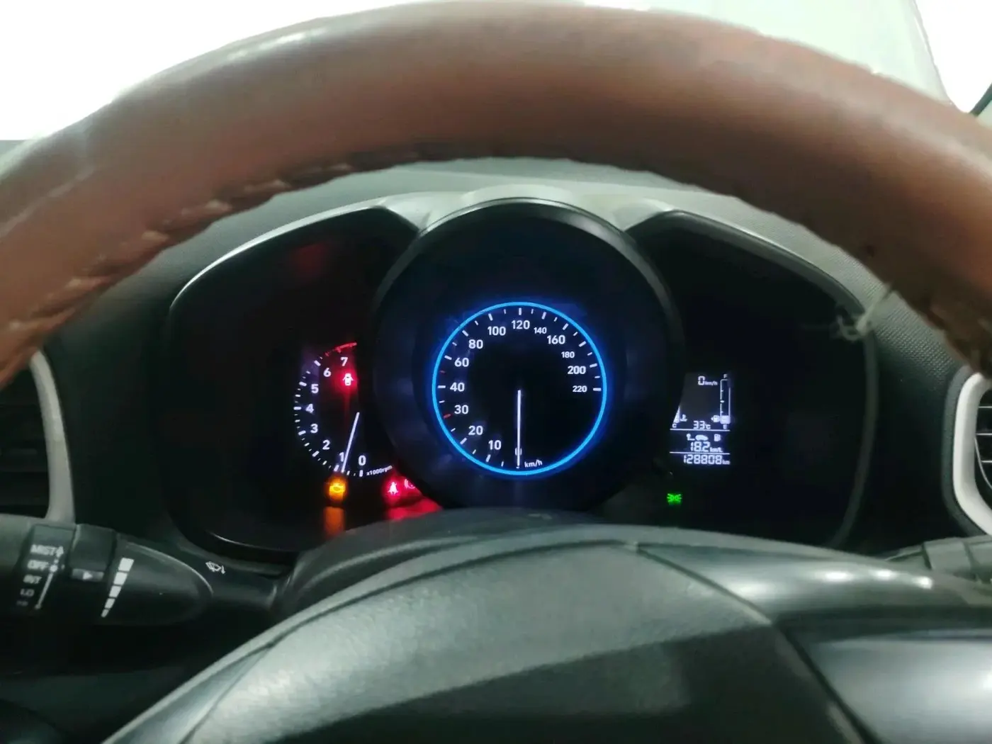 2021 Hyundai VENUE S 1.2, Petrol, Manual, 1,28,808 km, interior