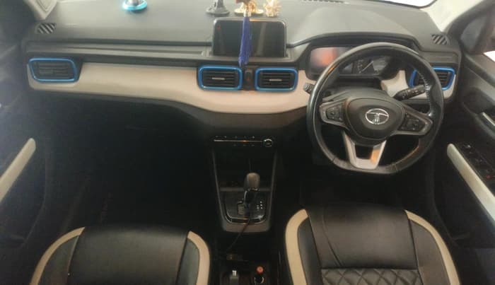 2021 Tata PUNCH CREATIVE AMT 1.2 RTN DUAL TONE, Petrol, Automatic, 1,31,843 km, interior