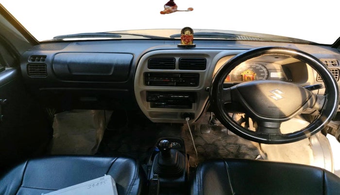 2022 Maruti Eeco 5 STR AC (O), Petrol, Manual, 92,289 km, interior