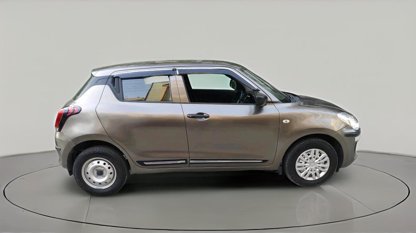 2023 Maruti Swift LXI, Petrol, Manual, 42,126 km, exterior