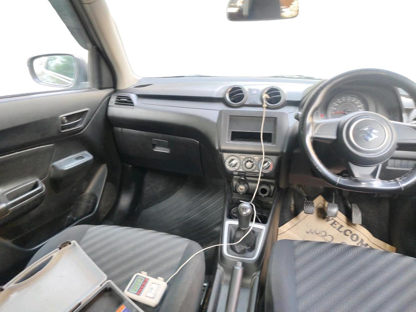 2023 Maruti Swift LXI, Petrol, Manual, 42,126 km, interior