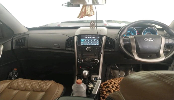 2019 Mahindra XUV500 W11, Diesel, Manual, 98,918 km, interior