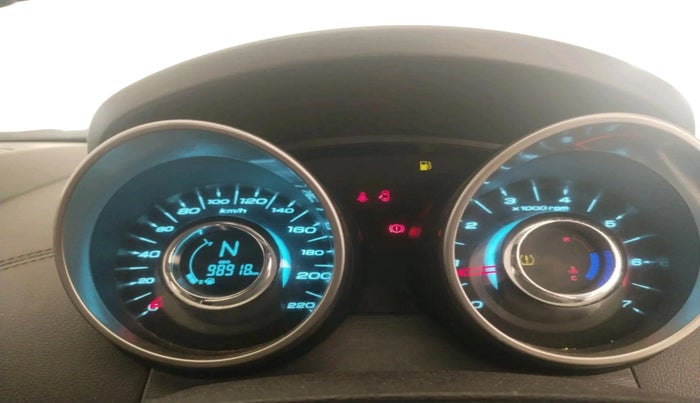 2019 Mahindra XUV500 W11, Diesel, Manual, 98,918 km, interior