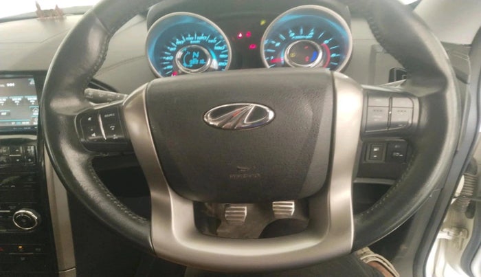 2019 Mahindra XUV500 W11, Diesel, Manual, 98,918 km, interior