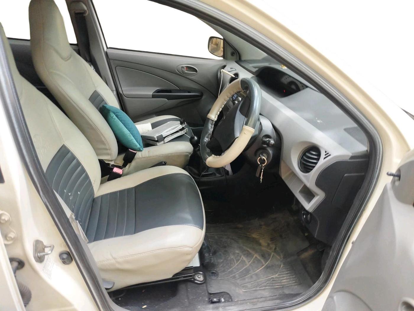 2011 Toyota Etios G, Petrol, Manual, 88,710 km, interior