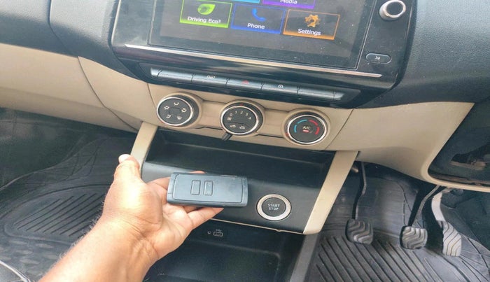 2021 Renault TRIBER RXZ, Petrol, Manual, 97,998 km, interior