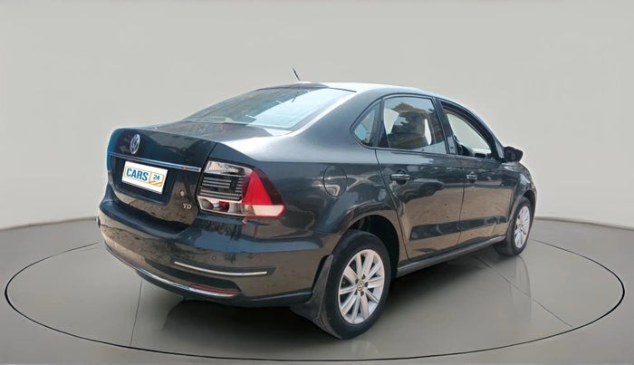 2016 Volkswagen Vento HIGHLINE 1.5 AT, Diesel, Automatic, 1,30,834 km, exterior
