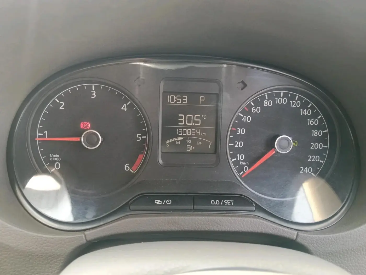 2016 Volkswagen Vento HIGHLINE 1.5 AT, Diesel, Automatic, 1,30,834 km, interior
