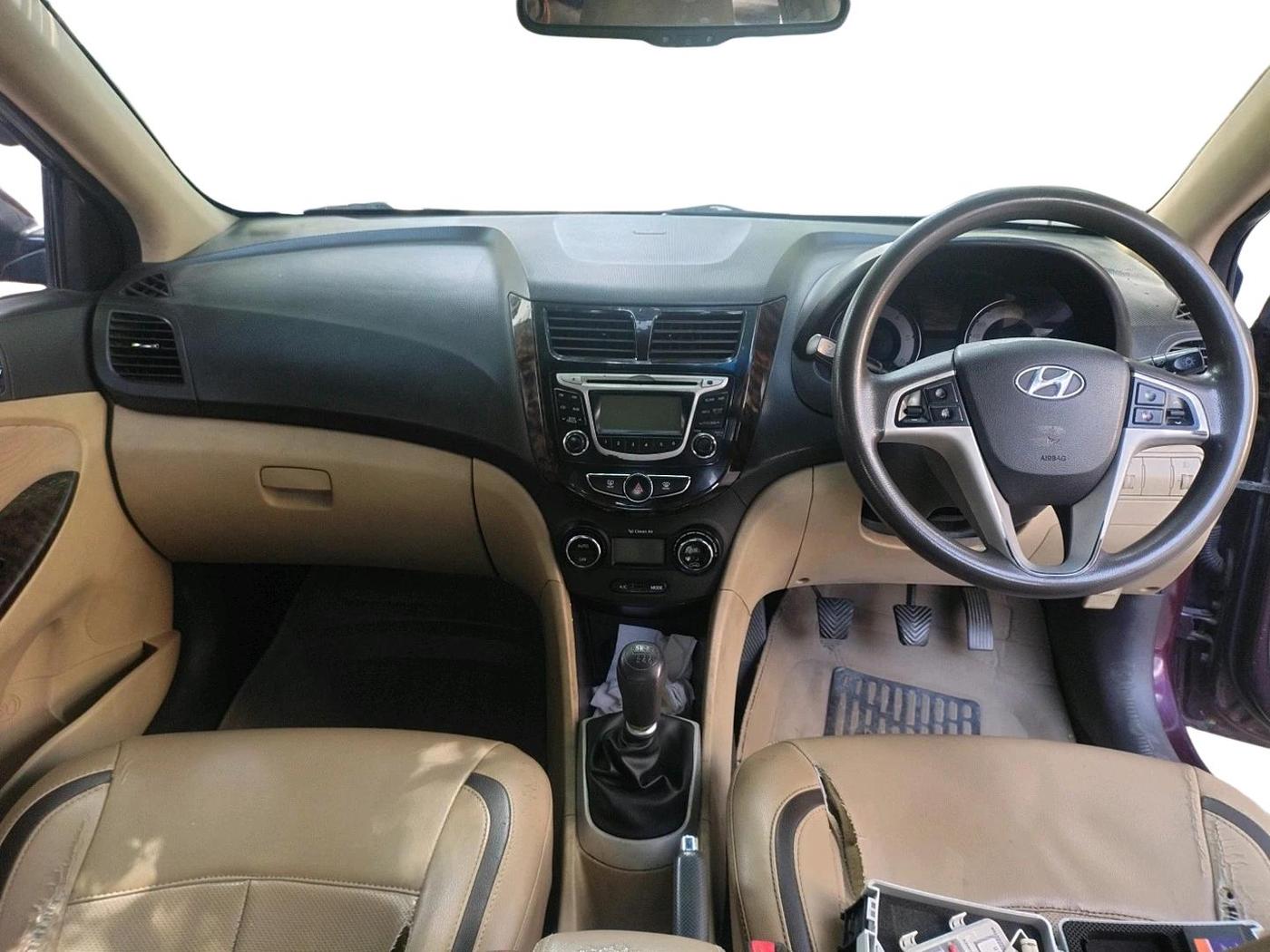 2013 Hyundai Verna FLUIDIC 1.6 CRDI SX, Diesel, Manual, 1,39,276 km, interior