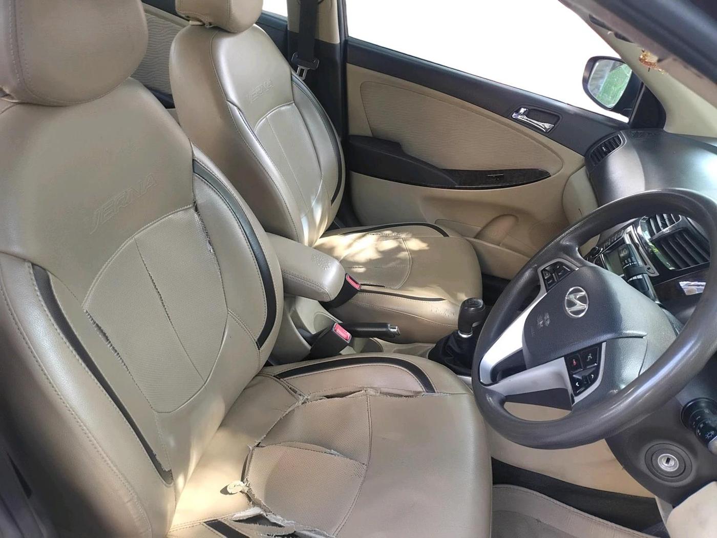 2013 Hyundai Verna FLUIDIC 1.6 CRDI SX, Diesel, Manual, 1,39,276 km, interior