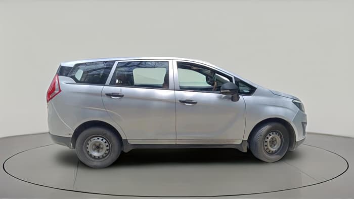 2019 Mahindra MARAZZO M2 8 STR, Diesel, Manual, 1,85,637 km, exterior
