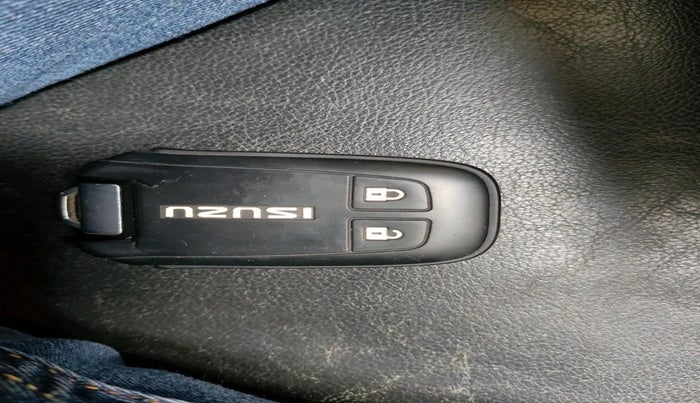 2018 ISUZU MU-X 4x2 AT, Diesel, Automatic, 2,78,837 km, interior