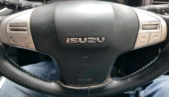 2018 ISUZU MU-X 4x2 AT, Diesel, Automatic, 2,78,837 km, interior