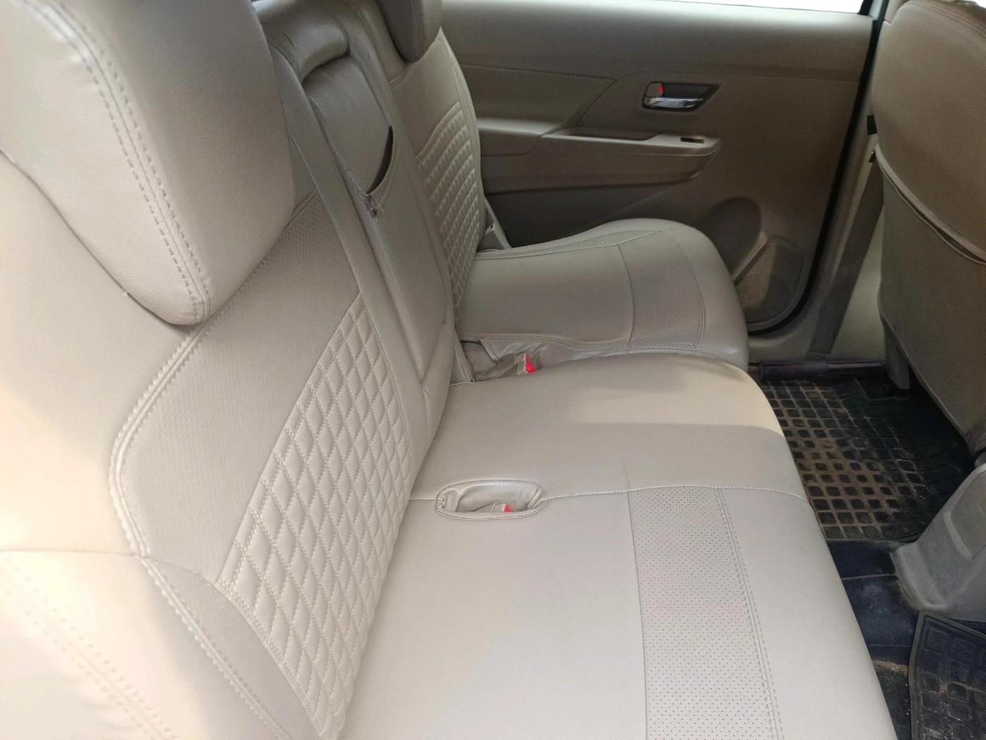 2022 Maruti Ertiga VXI SHVS, Petrol, Manual, 69,961 km, interior