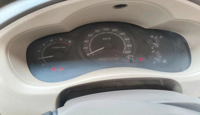 2008 Toyota Innova G4 2.5 8 STR, Diesel, Manual, 1,80,621 km, interior