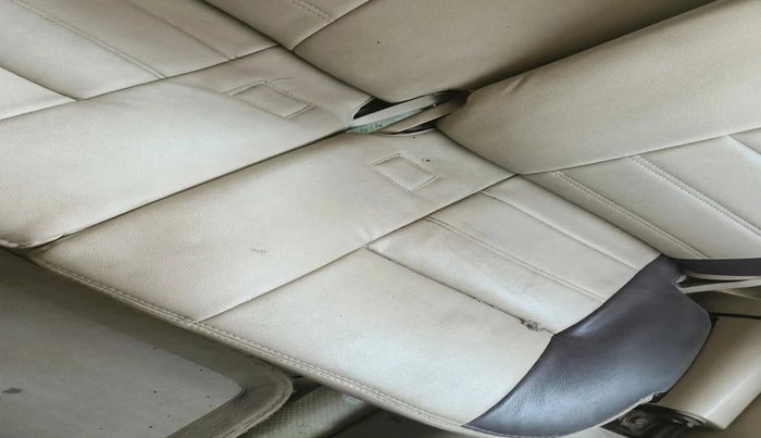 2008 Toyota Innova G4 2.5 8 STR, Diesel, Manual, 1,80,621 km, interior