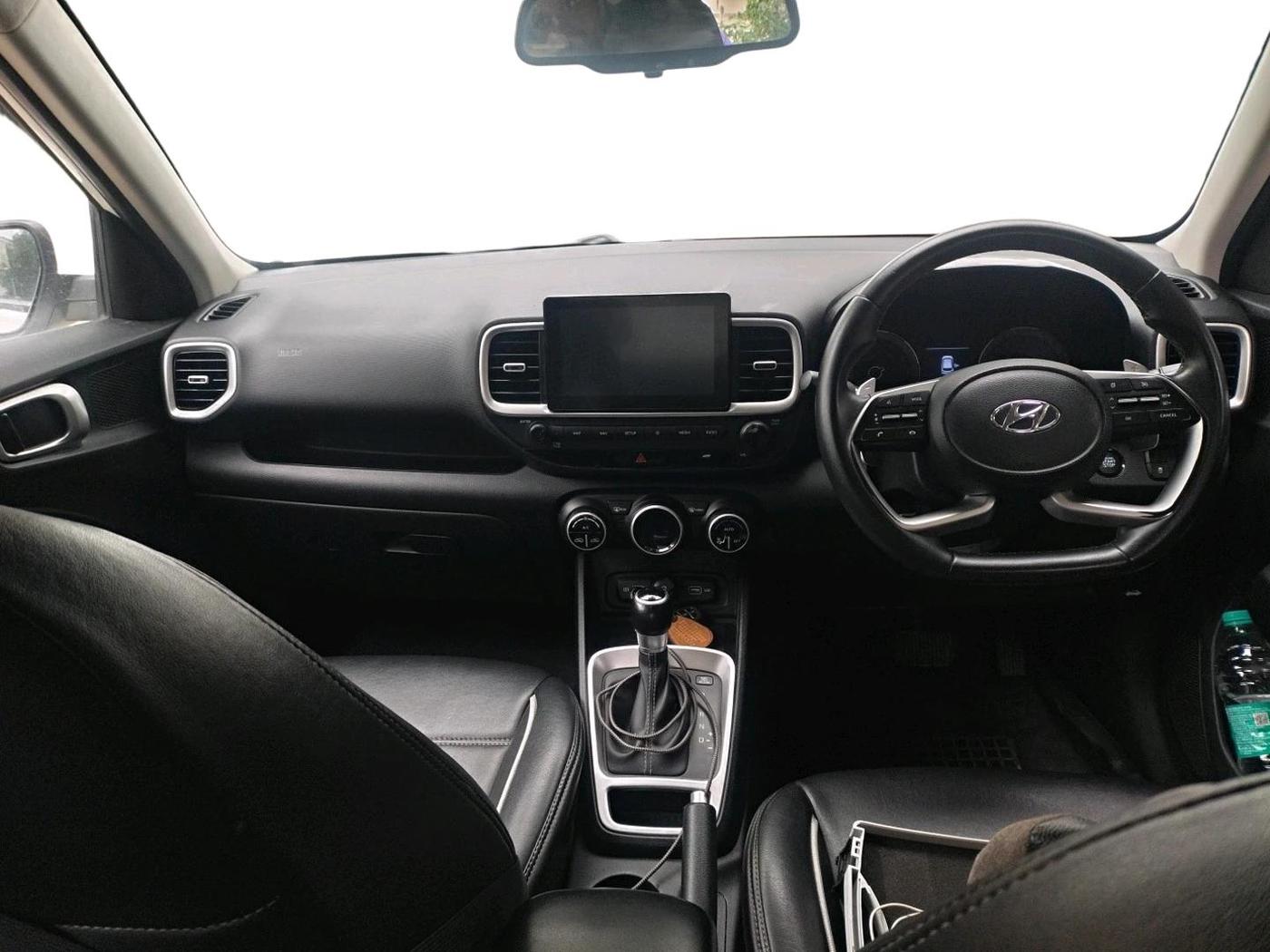 2021 Hyundai VENUE SX PLUS 1.0 TURBO DCT, Petrol, Automatic, 1,16,422 km, interior