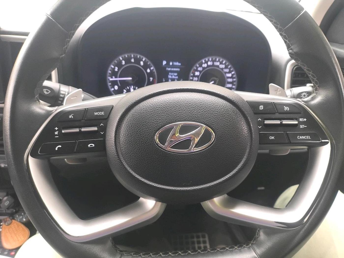 2021 Hyundai VENUE SX PLUS 1.0 TURBO DCT, Petrol, Automatic, 1,16,422 km, interior
