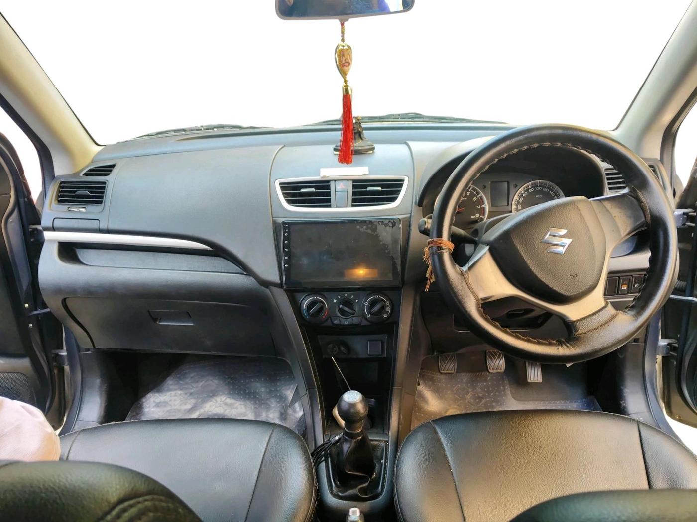 2016 Maruti Swift VXI, Petrol, Manual, 95,504 km, interior