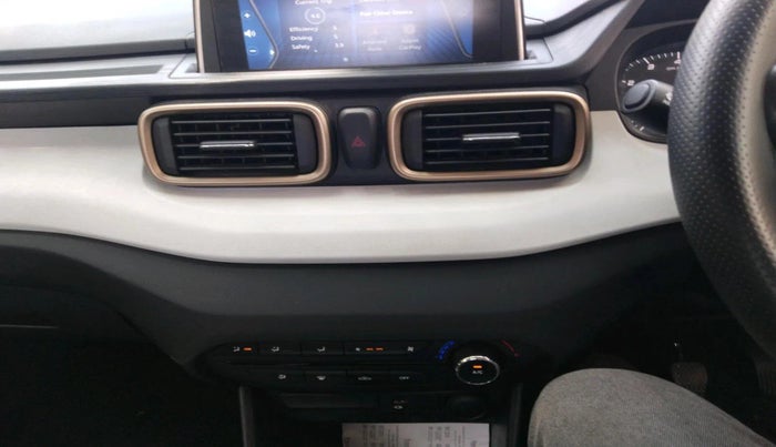 2022 Tata PUNCH ACCOMPLISHED MT, Petrol, Manual, 15,817 km, interior