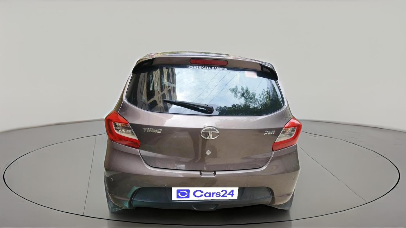2017 Tata Tiago XZA PETROL, Petrol, Automatic, 67,700 km, exterior
