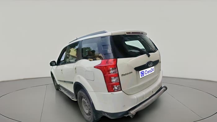 2016 Mahindra XUV500 W6, Diesel, Manual, 1,24,737 km, exterior