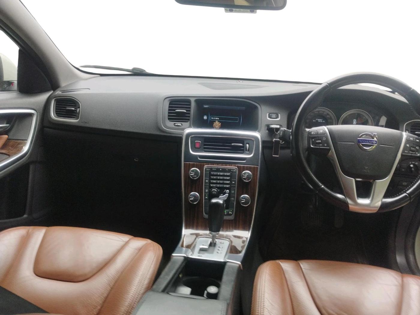 2011 Volvo S60 SUMMUM D5, Diesel, Automatic, 73,007 km, interior