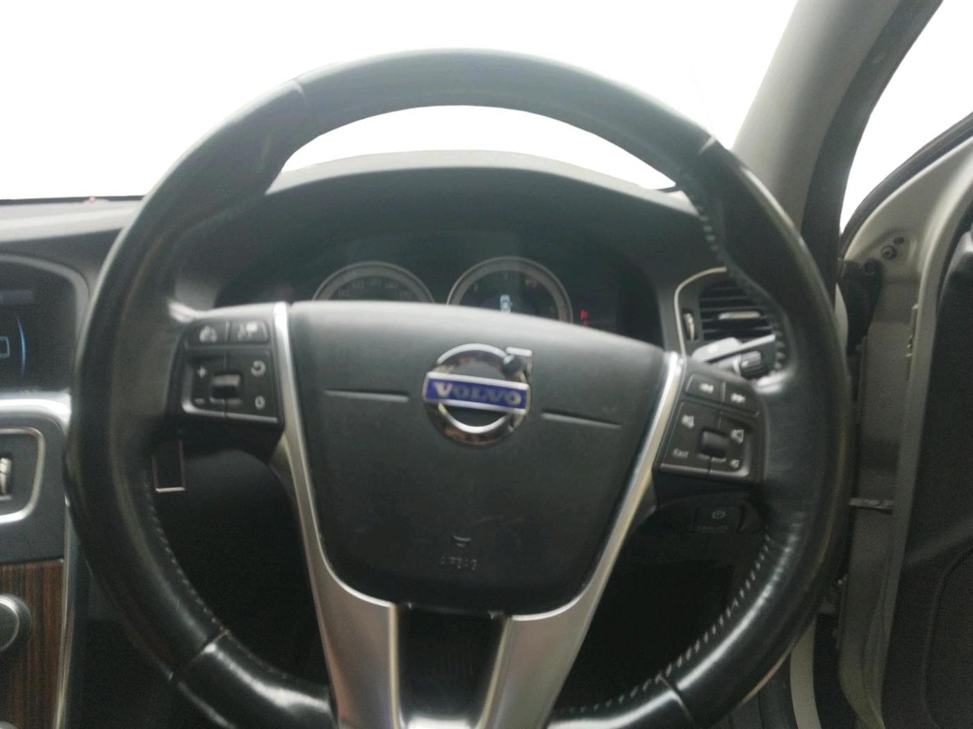 2011 Volvo S60 SUMMUM D5, Diesel, Automatic, 73,007 km, interior