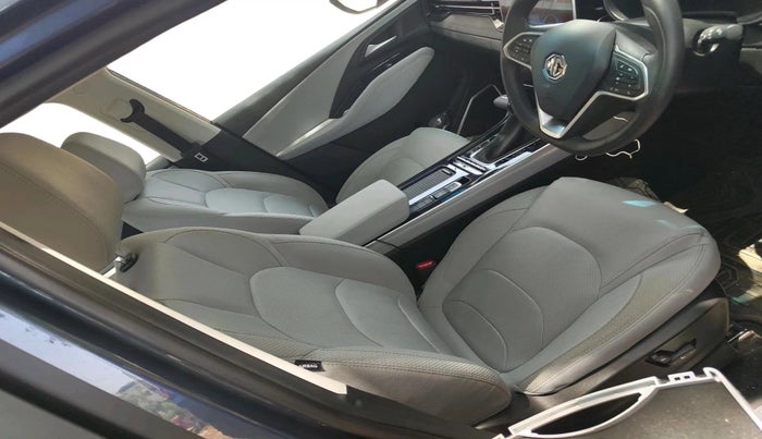 2025 MG HECTOR SAVVY PRO 1.5 TURBO CVT PETROL, Petrol, Automatic, 2,064 km, interior