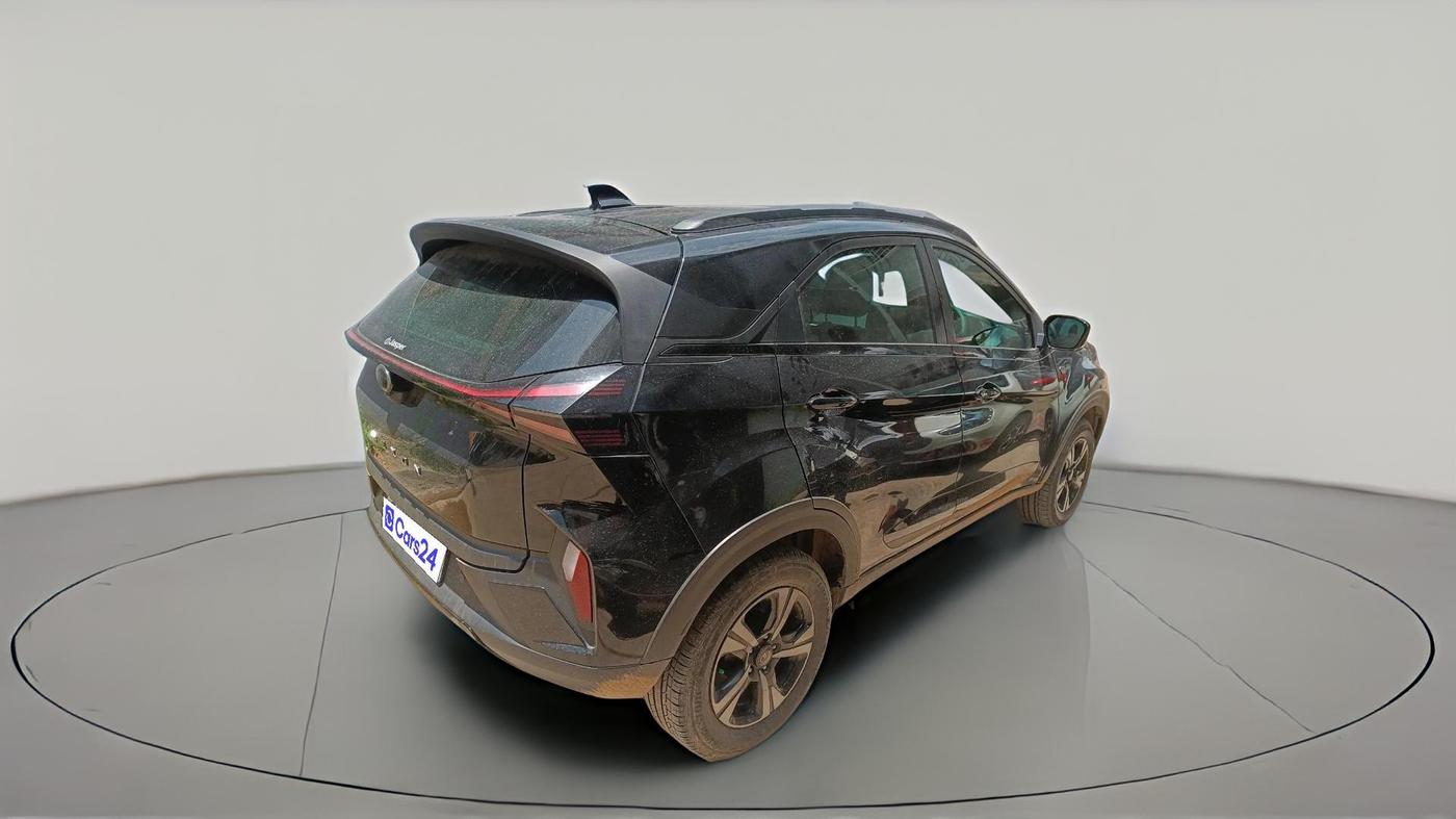 2024 Tata NEXON Creative Plus 1.2 Revotron 6MT Dark Edition, Petrol, Manual, 34,687 km, exterior
