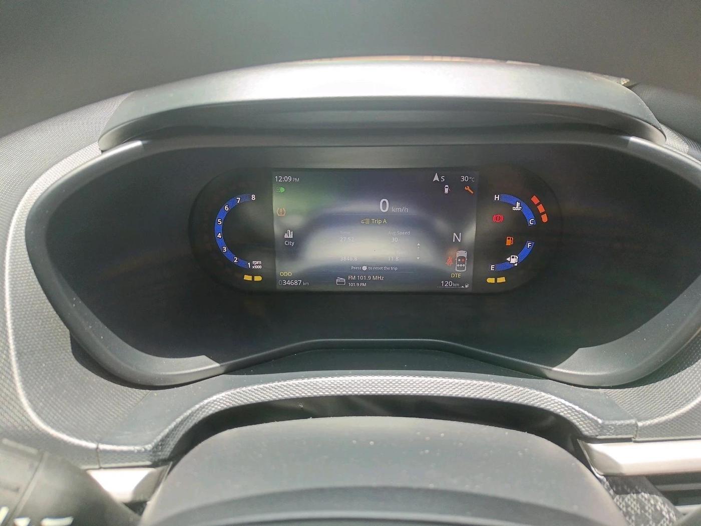 2024 Tata NEXON Creative Plus 1.2 Revotron 6MT Dark Edition, Petrol, Manual, 34,687 km, interior