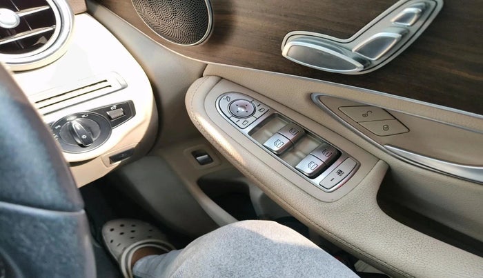 2021 Mercedes Benz GLC CLASS 220d 4MATIC , Diesel, Automatic, 1,08,714 km, interior