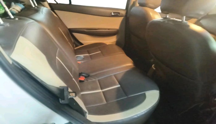 2013 Hyundai i20 ASTA 1.2, Petrol, Manual, 51,348 km, interior