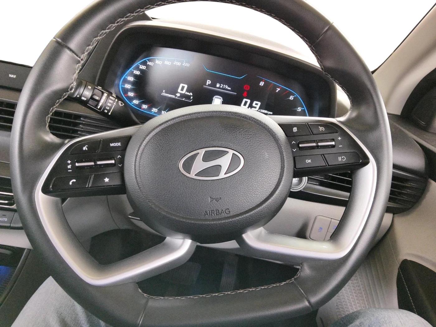 2024 Hyundai NEW I20 ASTA (O) 1.2 IVT DUAL TONE, Petrol, Automatic, 37,081 km, interior