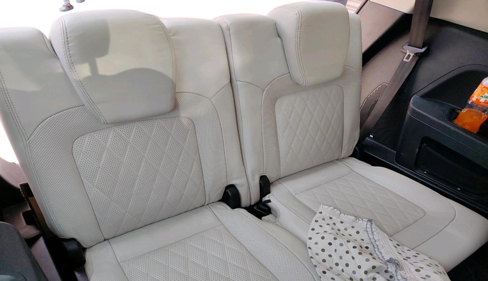 2022 Tata Safari XZA PLUS GOLD 6 S, Diesel, Automatic, 33,998 km, interior