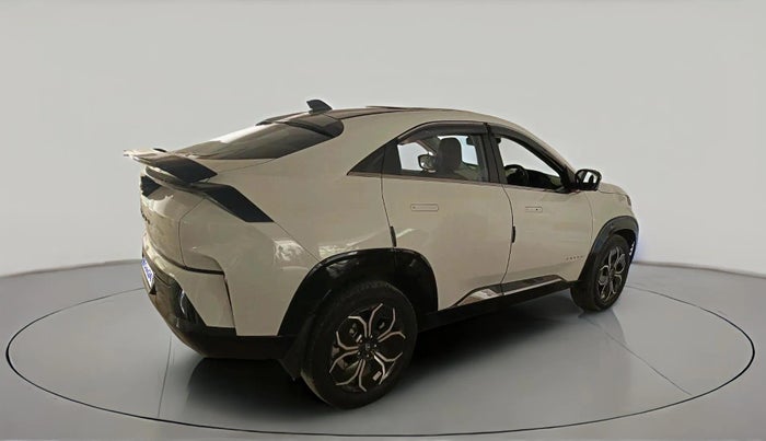 2025 Tata Curvv Accomplished Plus A 1.5 Diesel 7DCA, Diesel, Automatic, 16,235 km, exterior