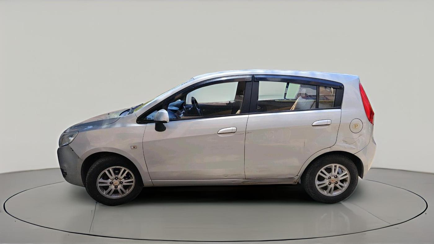 2014 Chevrolet Sail UVA 1.2 LT ABS, Petrol, Manual, 73,918 km, exterior