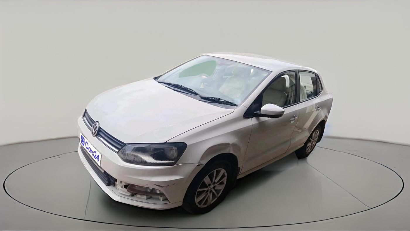 2017 Volkswagen Ameo HIGHLINE PLUS 1.5L AT 16 ALLOY, Diesel, Automatic, 79,116 km, exterior