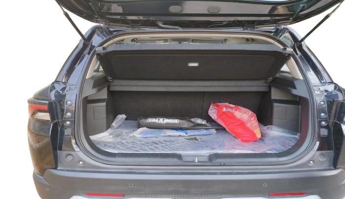 2024 Maruti BREZZA ZXI SMART HYBRID , Petrol, Manual, 30,010 km, exterior