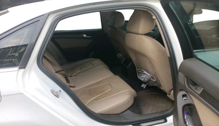 2013 Audi A4 2.0 TDI PREMIUM PLUS, Diesel, Automatic, 1,74,344 km, interior